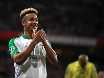Callum Robinson completes move...